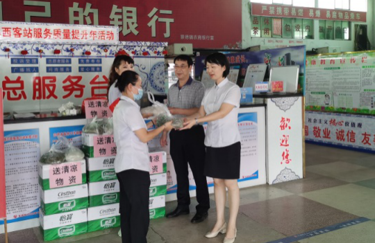 送清涼送健康，省交通工會領(lǐng)導慰問一線員工