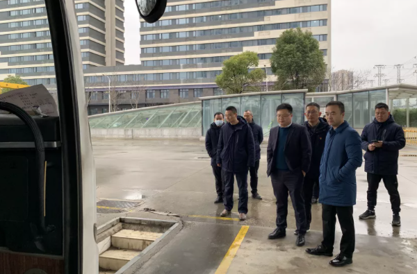 劉磊檢查都市城際公交、鄱陽長(zhǎng)運(yùn)安全生產(chǎn)工作