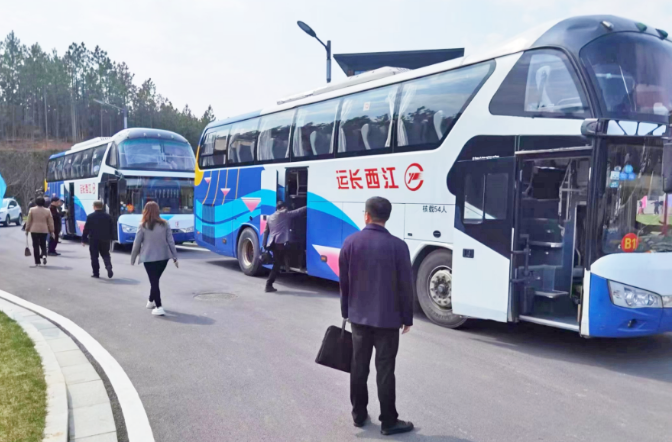 景德鎮(zhèn)長運(yùn):圓滿完成浮梁縣人大、政協(xié)會(huì)議指定運(yùn)輸任務(wù)