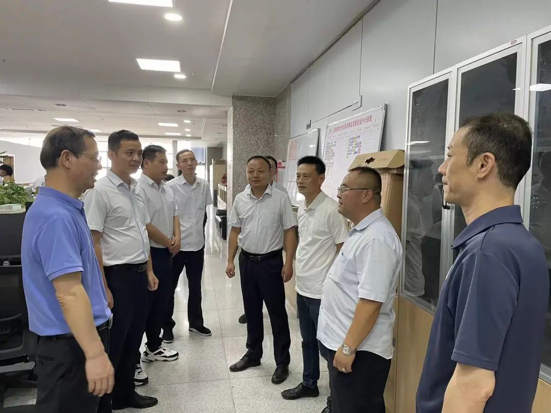 黃俊一行督查都市城際公交“雙節(jié)”前黨風(fēng)廉政、安全生產(chǎn)工作