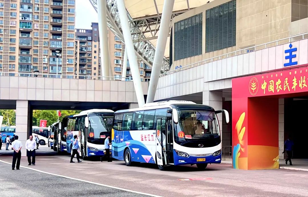 鄱陽長運:圓滿完成“豐收節(jié)”運輸任務