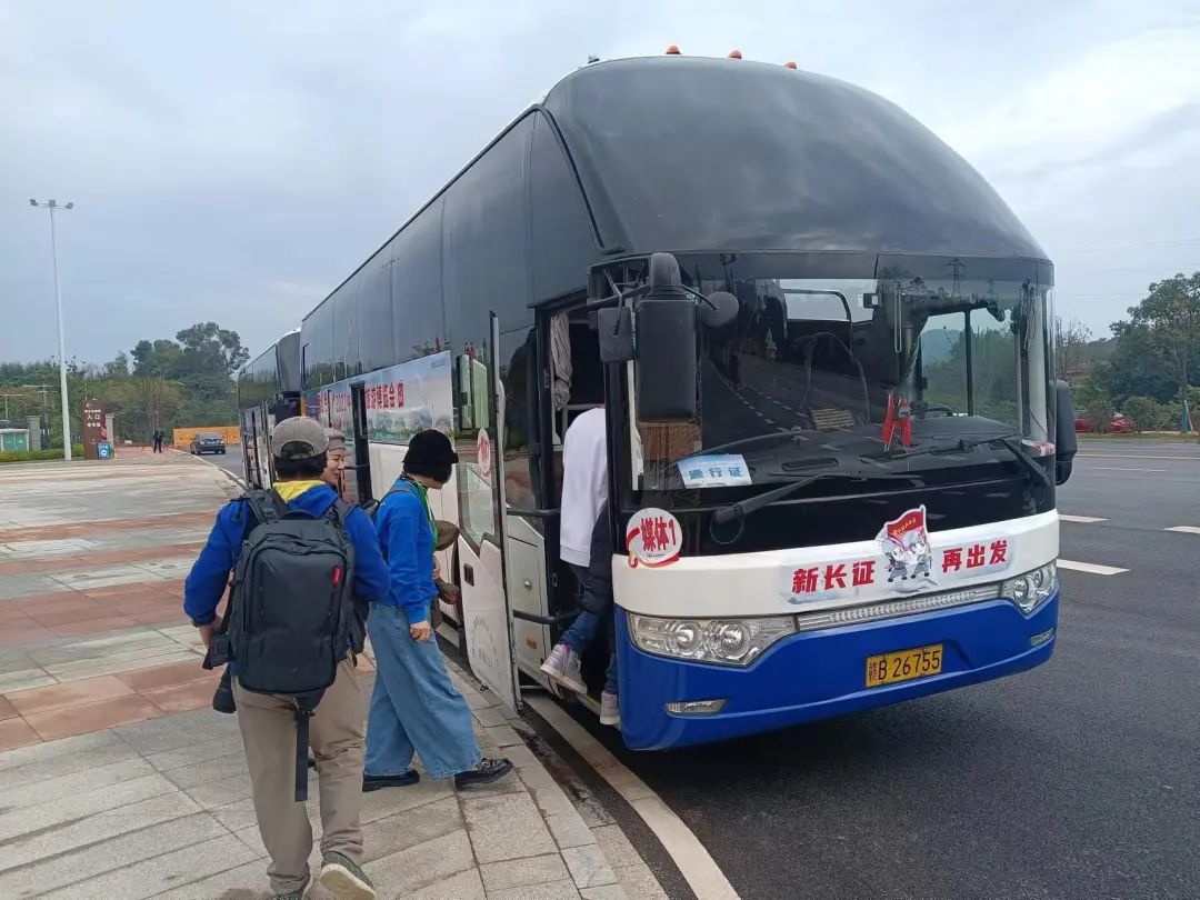 贛州方通:順利完成紅博會運(yùn)輸服務(wù)保障任務(wù)