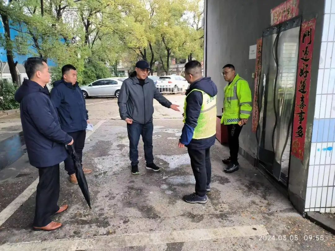 都市城際公交、大通物流開展全國“兩會”期間安全防范工作專項督導(dǎo)檢查