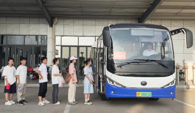 撫州長運：全力護(hù)航高校新生入學(xué)
