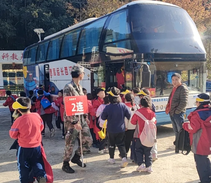 景德鎮(zhèn)長(zhǎng)運(yùn):旅游公司圓滿完成中學(xué)冬季研學(xué)游活動(dòng)運(yùn)輸任務(wù)