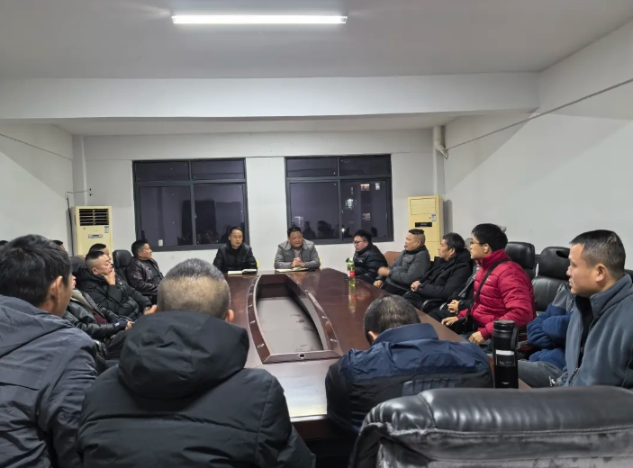 鄱陽(yáng)長(zhǎng)運(yùn) 公交旅游分公司組織開展12月份駕駛員安全教育培訓(xùn)